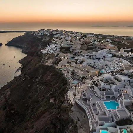 Magnifique Suites Hotel Oia (Santorini)