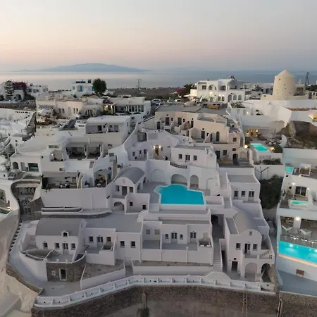 Magnifique Suites Hotel Oia (Santorini)